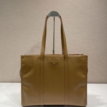 Pra*a top handle bags